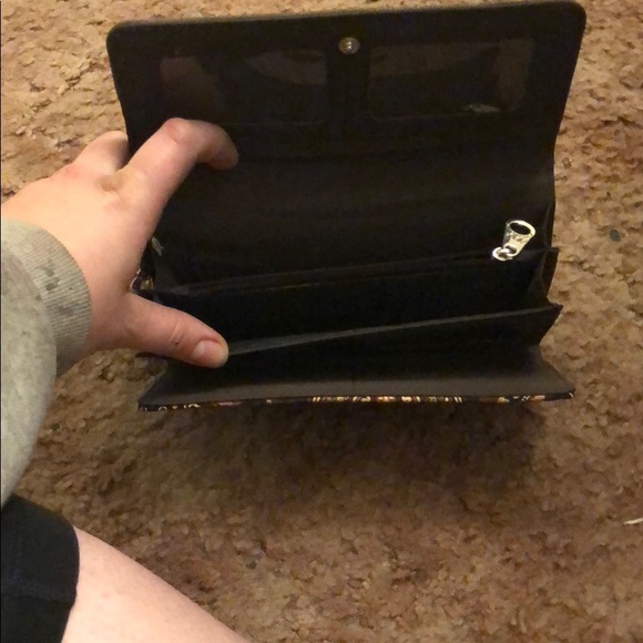 Wallet - Picture 3 of 5